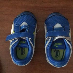Baby puma sneakers